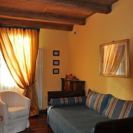 Piazza Nova Guest House Ferrara Zimmer foto
